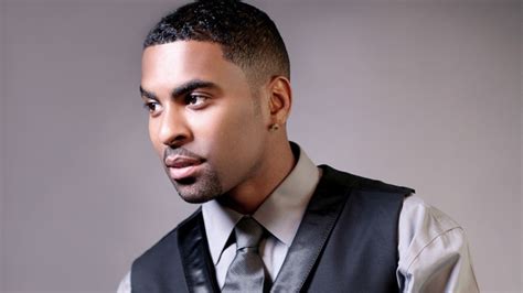 Elgin Baylor Lumpkin (born October 15, 1975 in Washington, DC), known by his stage name Ginuwine, is an American R&B singer and an occasional actor in such films like Honey. Signed to Epic Records since the mid-1990s, Ginuwine has released a number of platinum-selling albums and singles, becoming one of the most successful R&B artists of his ... 